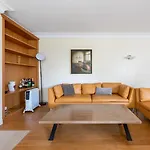 Spacious 3Bd Family Apartment Auteuil